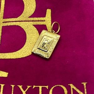 Karli Buxton - Letter Charms Pendant R Gold